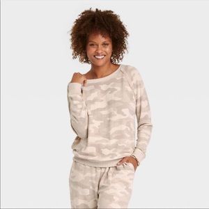 Sweatshirt - Knox Rose™ Beige Camo Print S